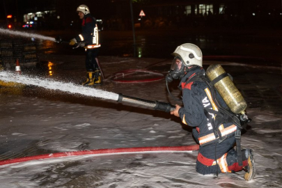 Malatya'daki yangına itfaiye ekiplerinden anında müdahale