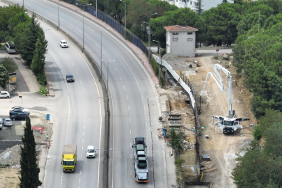 Kocaeli'de Sezai Karakoç üst geçidinde yoğun tempo